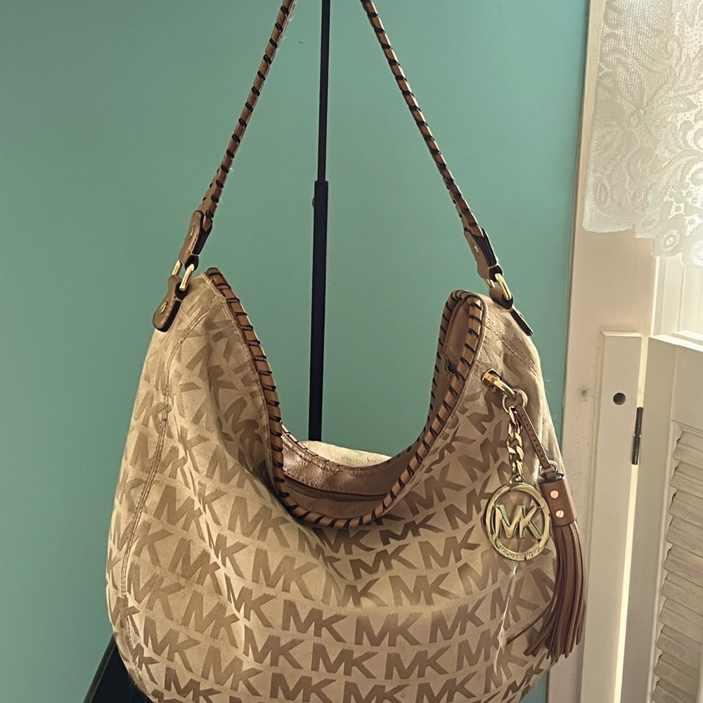 MICHAEL KORS Authentic Tan/Chestnut Monogram Hobo Shoulder Bag